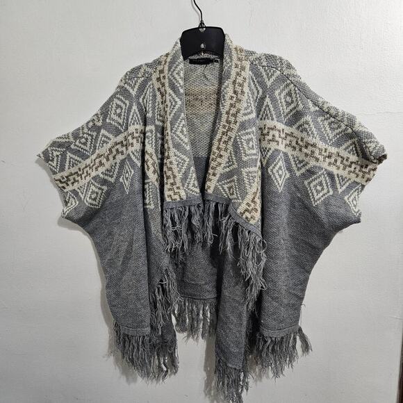 Boho Geometric Blu Pepper Fringe Short-Sleeved Womens Shawl Cardigan.  Size M. - Picture 1 of 5
